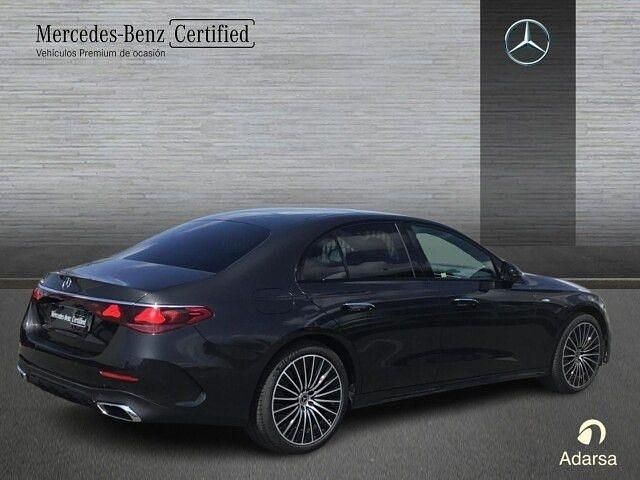 Usado Mercedes E300 313 CV (230 kW) 2025 Gris grafito Familiar