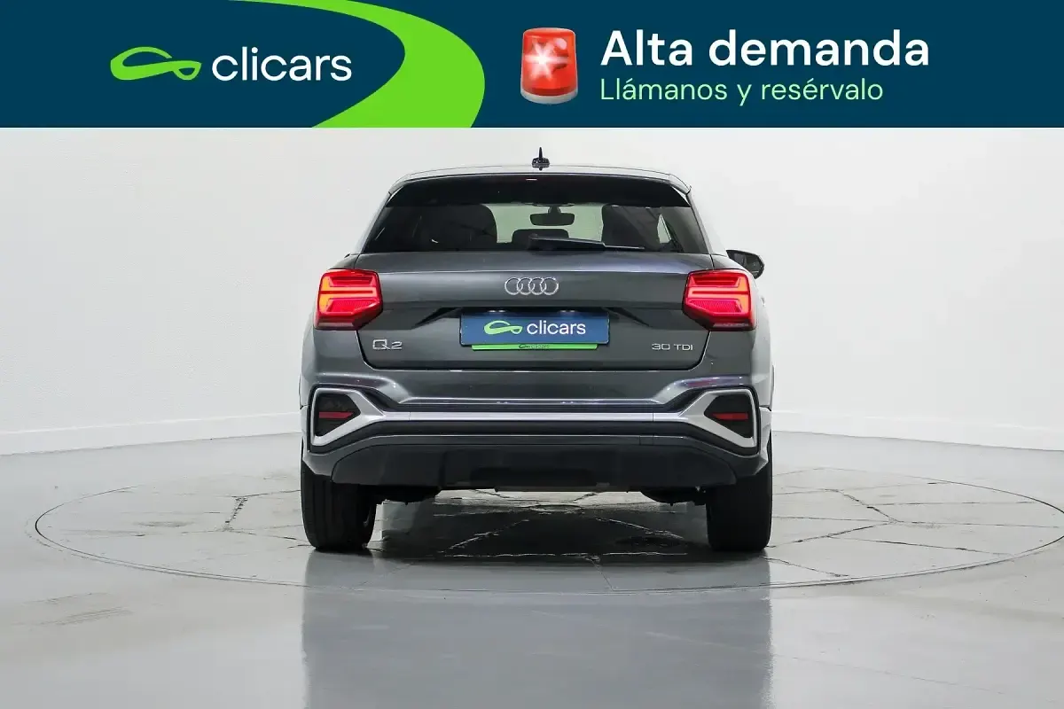 Usado Audi Q2 S-Line 116 CV (85 kW) 2022 Gris SUV