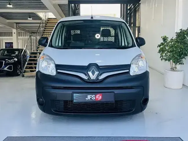 Usado Renault Kangoo 80 CV (58 kW) 2020 Blanco Monovolumen