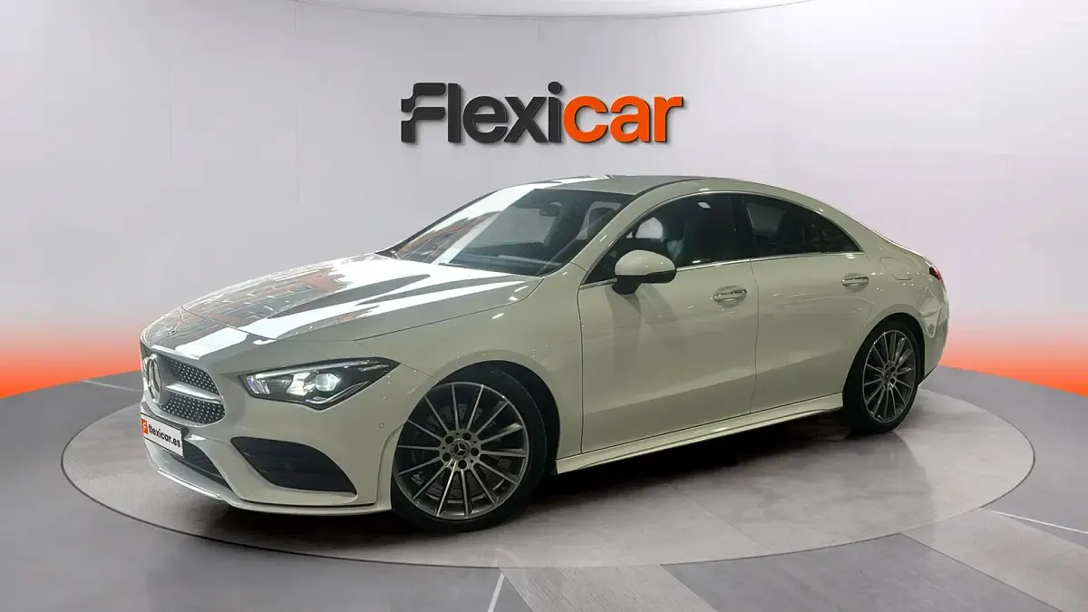 Usado Mercedes CLA200 163 CV (119 kW) 2019 Blanco Berlina