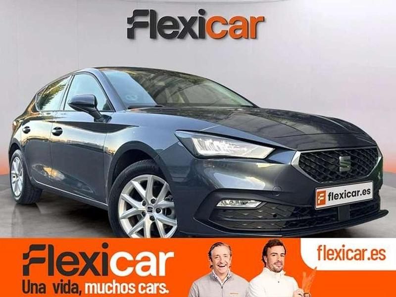 Gris Usado 2023 Seat Leon Stylance Utilitario | 19.990 € (Buen precio) - Imagen 1/4