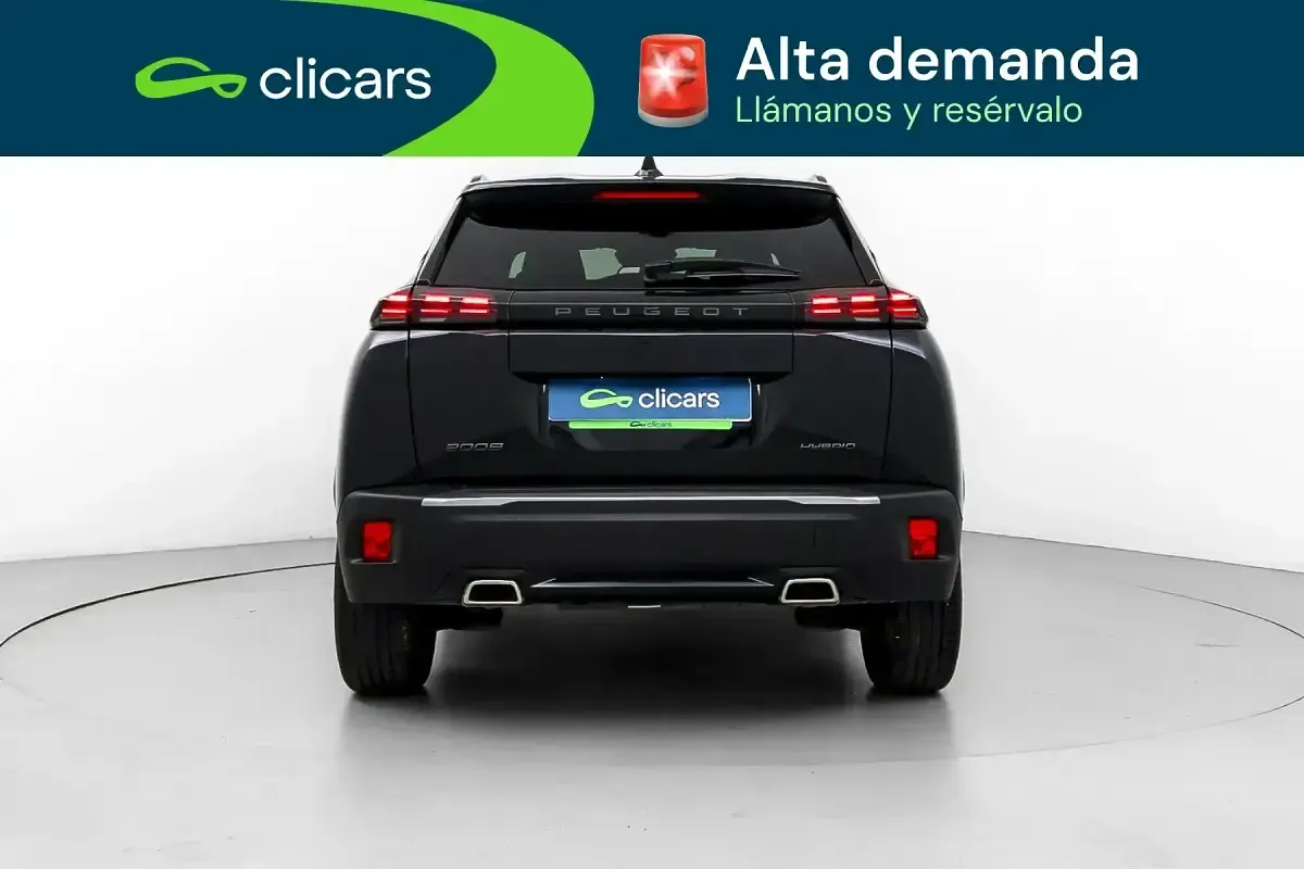 Usado Peugeot 2008 Allure 136 CV (100 kW) 2025 Negro SUV