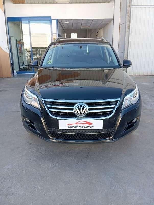 Usado VW Tiguan 140 CV (102 kW) 2010 Negro SUV