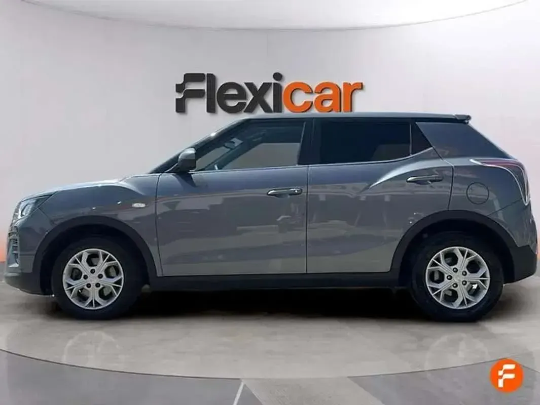 Usado SsangYong Tivoli 135 CV (99 kW) 2024 Gris SUV