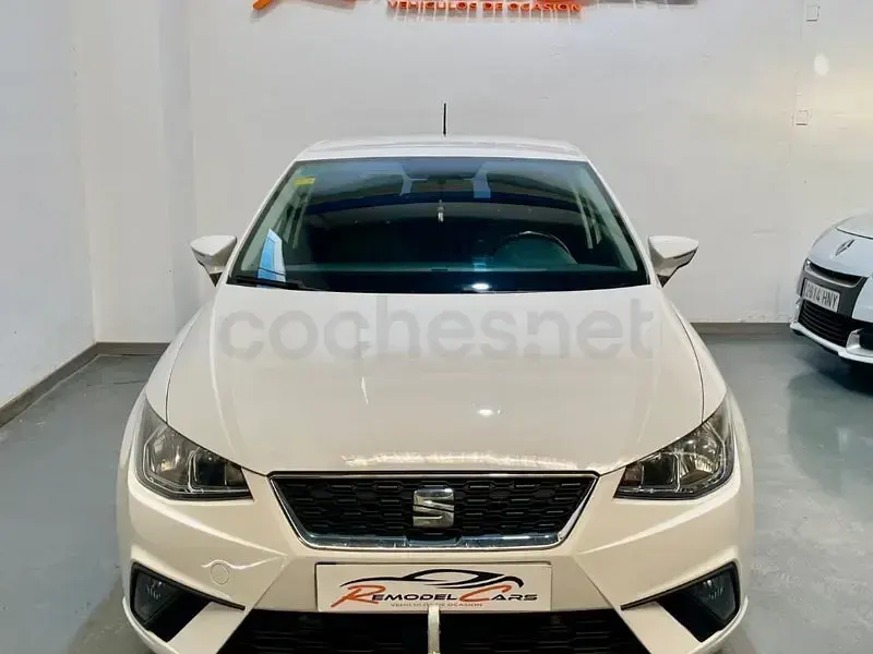 Usado Seat Ibiza Style 115 CV (84 kW) 2018 Blanco Utilitario