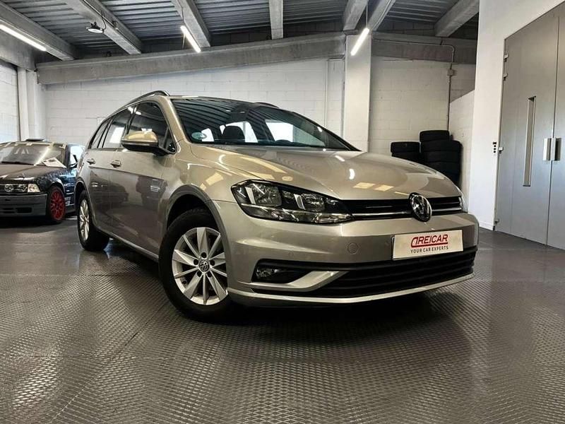 Usado VW Golf VII Edition 116 CV (85 kW) 2019 Utilitario