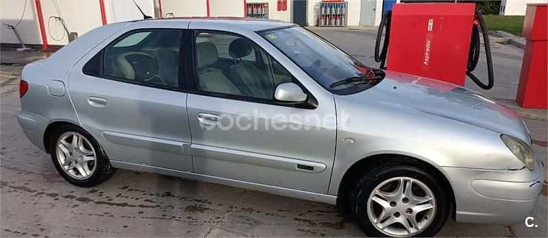 Usado Citroën Xsara 110 CV (80 kW) 2004 Gris / plata Berlina