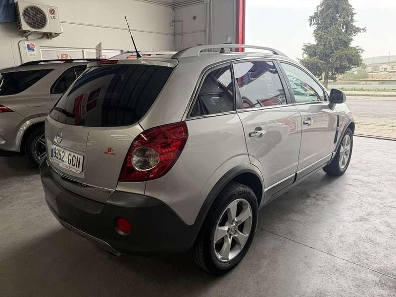 Usado Opel Antara Cosmo 150 CV (110 kW) 2008 Beige SUV