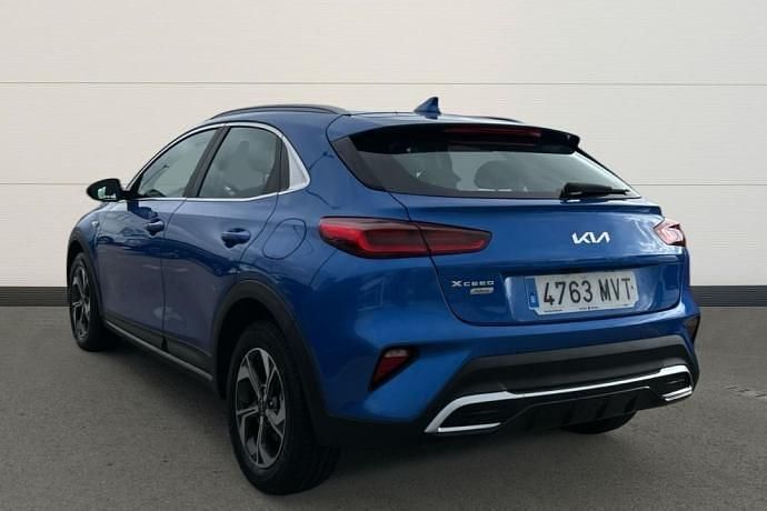 Usado Kia XCeed 140 CV (102 kW) 2024 Azul SUV