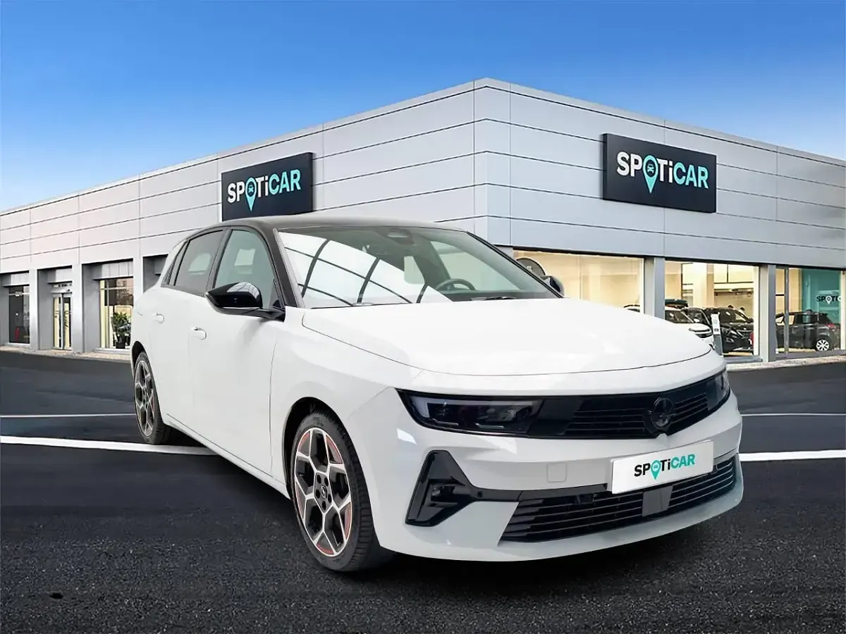 Usado Opel Astra 180 CV (132 kW) 2023 Blanco Utilitario