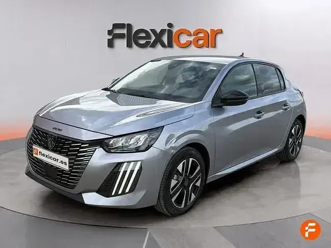 Usado Peugeot 208 Allure 100 CV (73 kW) 2025 Gris Utilitario