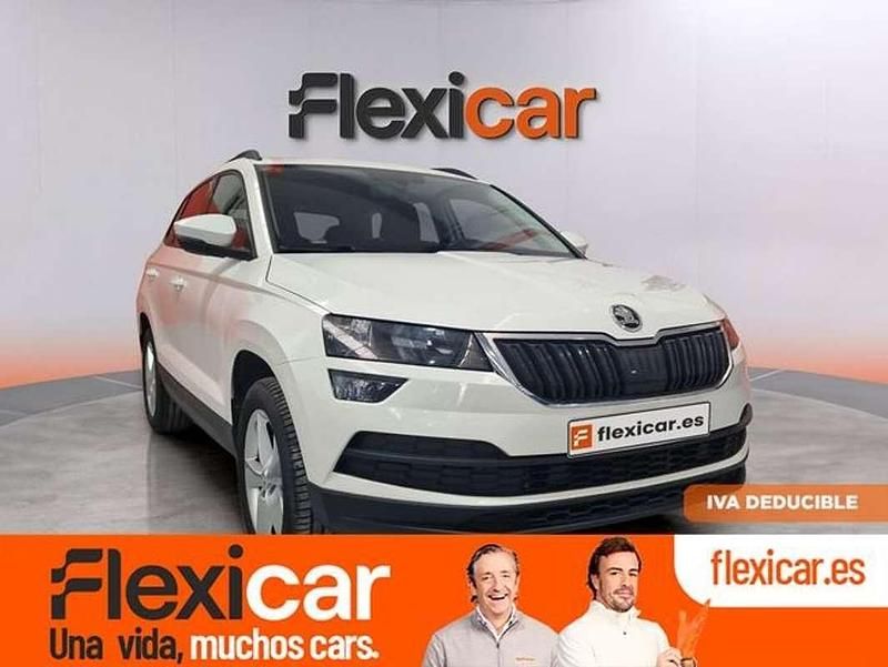 Usado Skoda Karoq Ambition 150 CV (110 kW) 2021 Blanco SUV