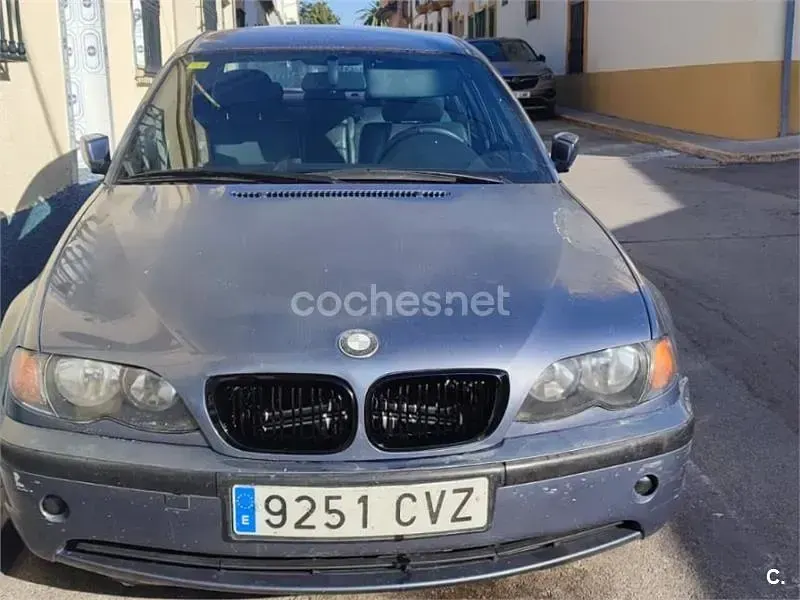 Usado BMW 320 150 CV (110 kW) 2004 Azul Berlina