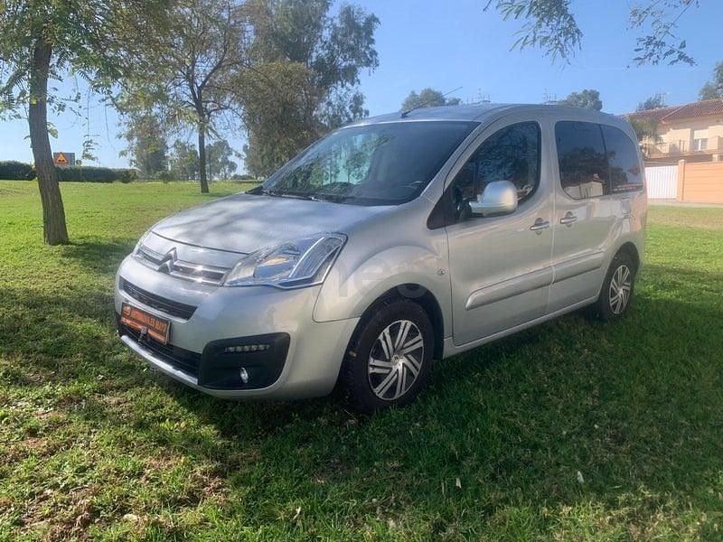 Usado Citroën Berlingo Feel 100 CV (73 kW) 2015 Gris / plata Monovolumen