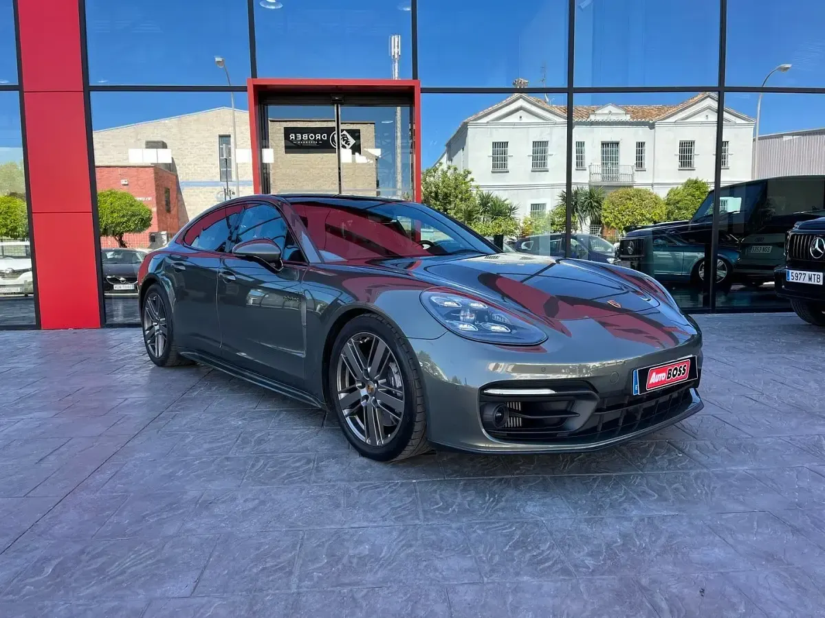 Usado Porsche Panamera 4 E-Hybrid Platinum Edition 462 CV (339 kW) 2022 Gris Utilitario