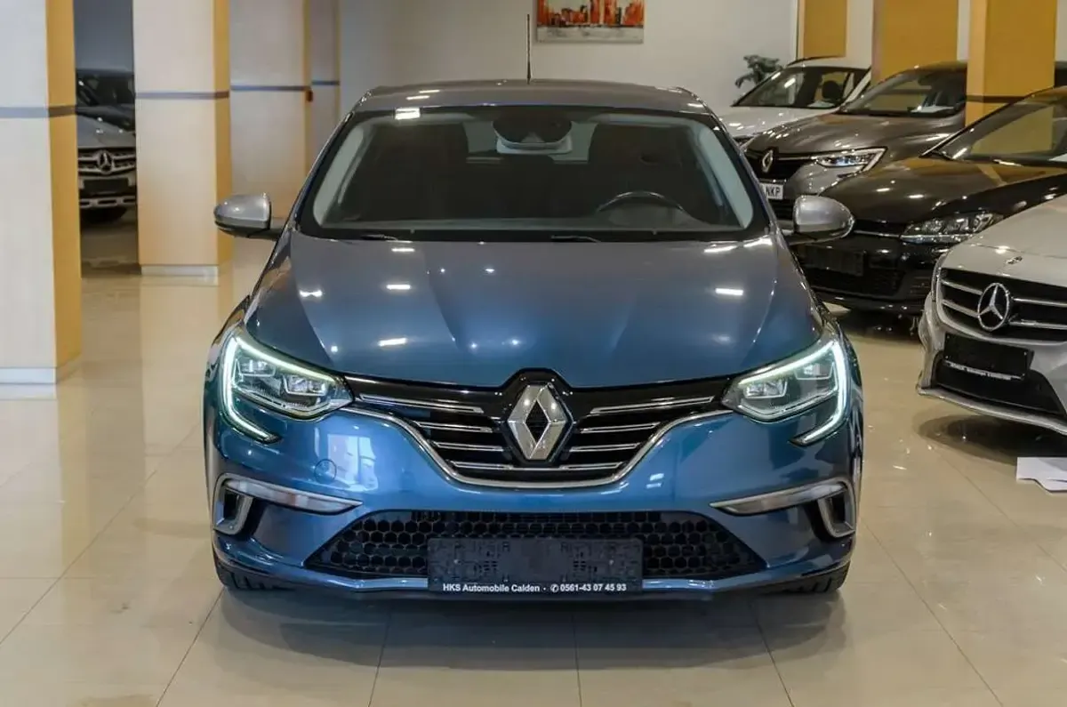 Usado Renault Mégane GT Line GT-Line 132 CV (97 kW) 2017 Azul Berlina