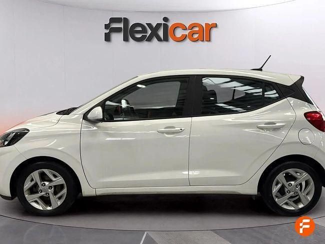 Usado Hyundai i10 67 CV (49 kW) 2021 Negro Utilitario