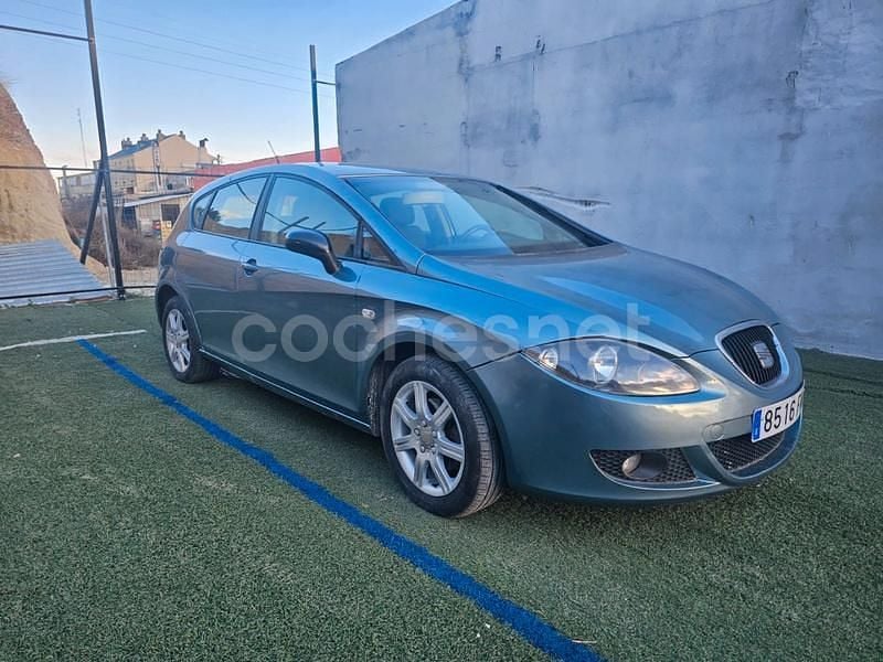 Azul Usado 2007 Seat Leon Stylance Berlina | 5999 € (Precio justo) - Imagen 1/4