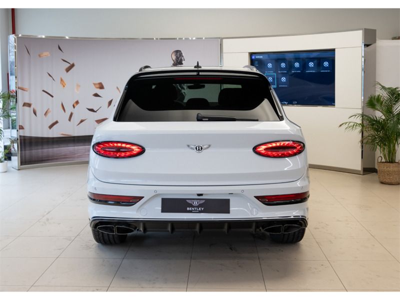Usado Bentley Bentayga 551 CV (405 kW) 2024 Blanco SUV