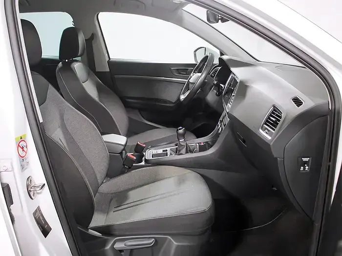 Usado Seat Ateca Style 150 CV (110 kW) 2022 Blanco SUV