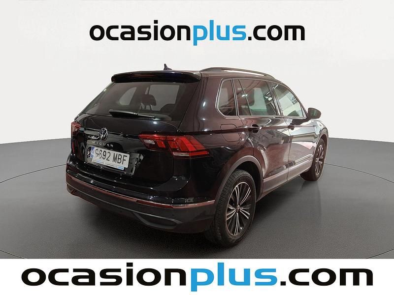 Usado VW Tiguan Life 122 HP (89 kW) 2022 Preto SUV