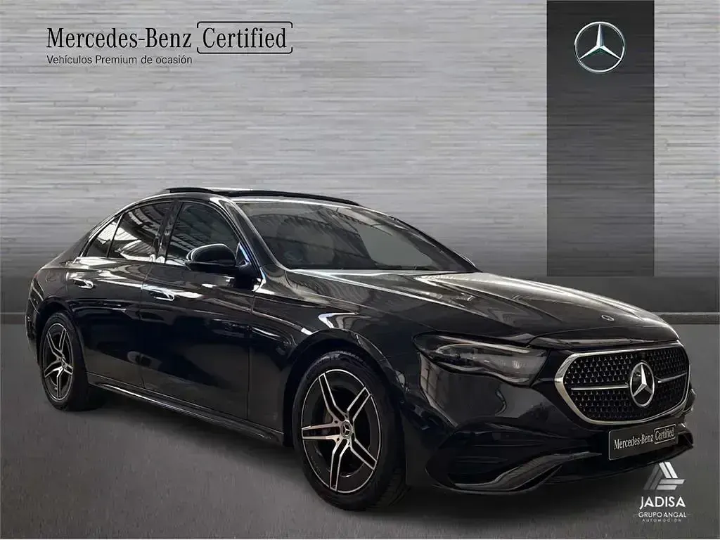 Usado Mercedes E220 197 CV (144 kW) 2025 Gris grafito Berlina