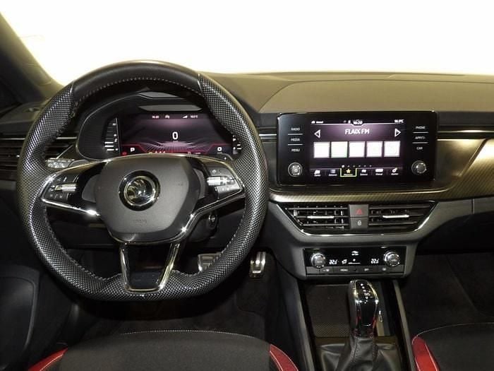 Usado Skoda Kamiq Monte Carlo 150 CV (110 kW) 2022 Blanco SUV