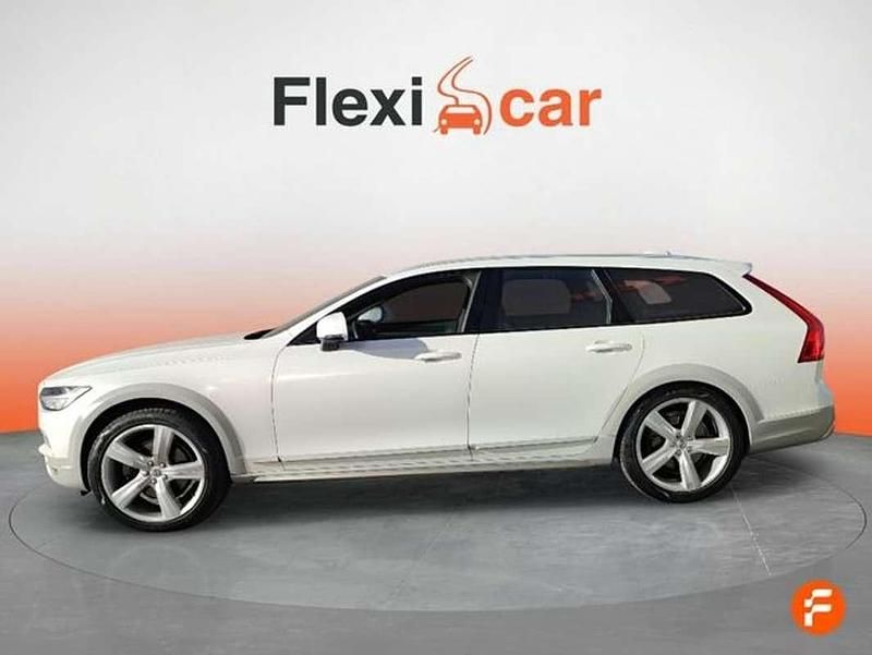 Usado Volvo V90 190 CV (139 kW) 2020 Blanco Familiar