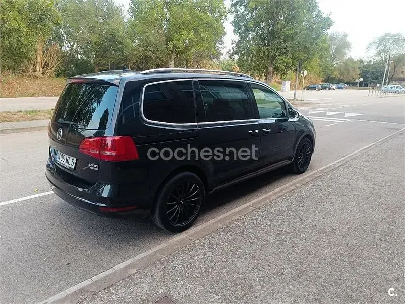 Usado VW Sharan Edition 140 CV (102 kW) 2011 Negro Monovolumen