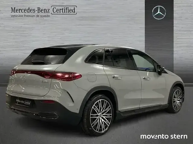 Usado Mercedes EQE350 214 kW (292 CV) 2023 Manufaktur gris alpino SUV