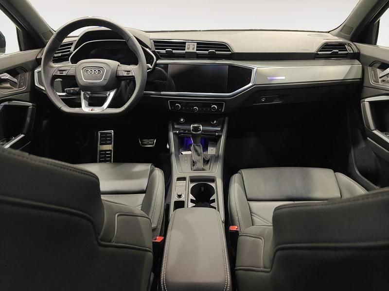 Usado Audi Q3 Sportback S-Line 150 CV (110 kW) 2025 Gris/plata SUV