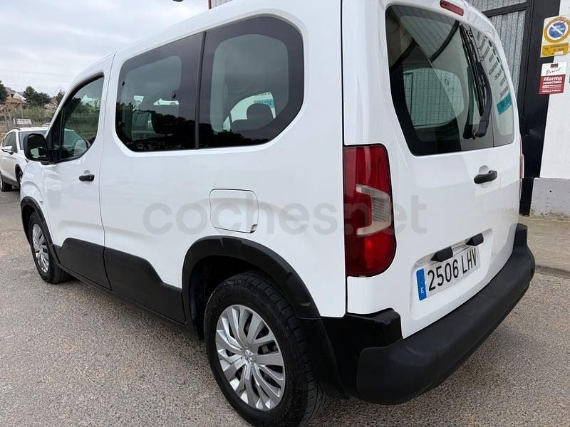 Usado Peugeot Rifter Access 100 CV (73 kW) 2020 Blanco Monovolumen