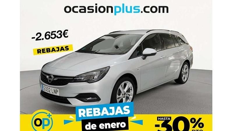 Usado Opel Astra Ultimate 145 CV (106 kW) 2021 Plateado Familiar