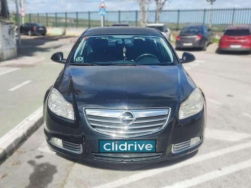 Usado Opel Insignia Edition 131 CV (96 kW) 2011 Negro Berlina
