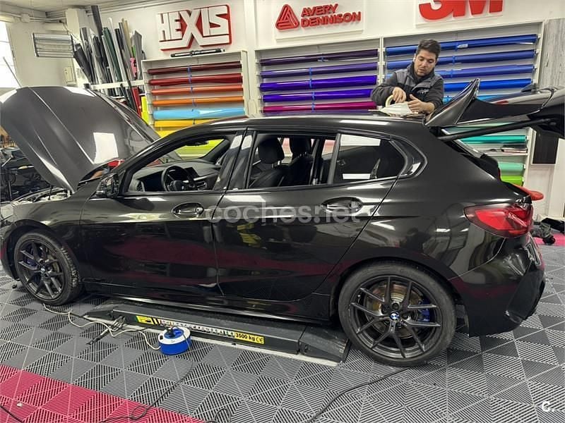 Usado BMW M135 Comfort Edition 306 CV (225 kW) 2024 Negro Utilitario