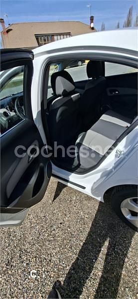 Usado Chevrolet Cruze LT 150 CV (110 kW) 2010 Blanco Berlina