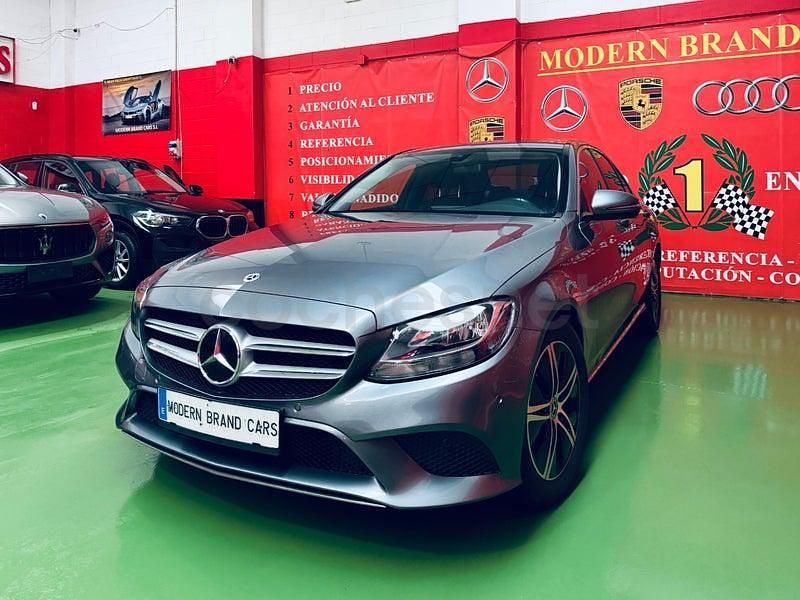 Usado Mercedes C200 160 CV (117 kW) 2020 Gris / plata Berlina