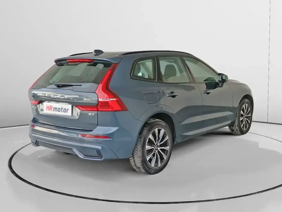 Usado Volvo XC60 R-Design 197 CV (144 kW) 2021 Azul SUV