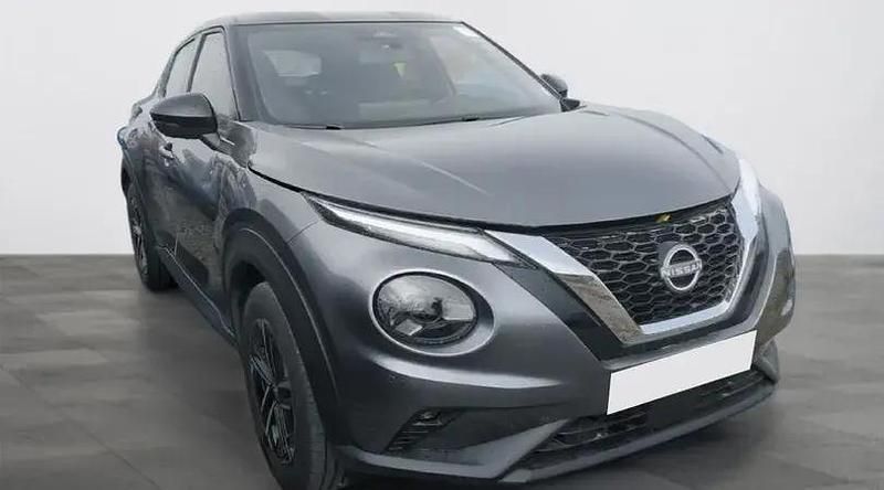 Usado Nissan Juke N-Connecta 114 CV (83 kW) 2025 Skline grey (metalizado) techo SUV