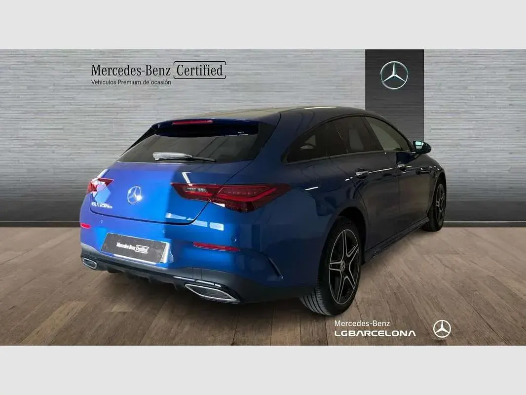 Usado Mercedes CLA250e 218 CV (160 kW) 2025 Azul Coupe