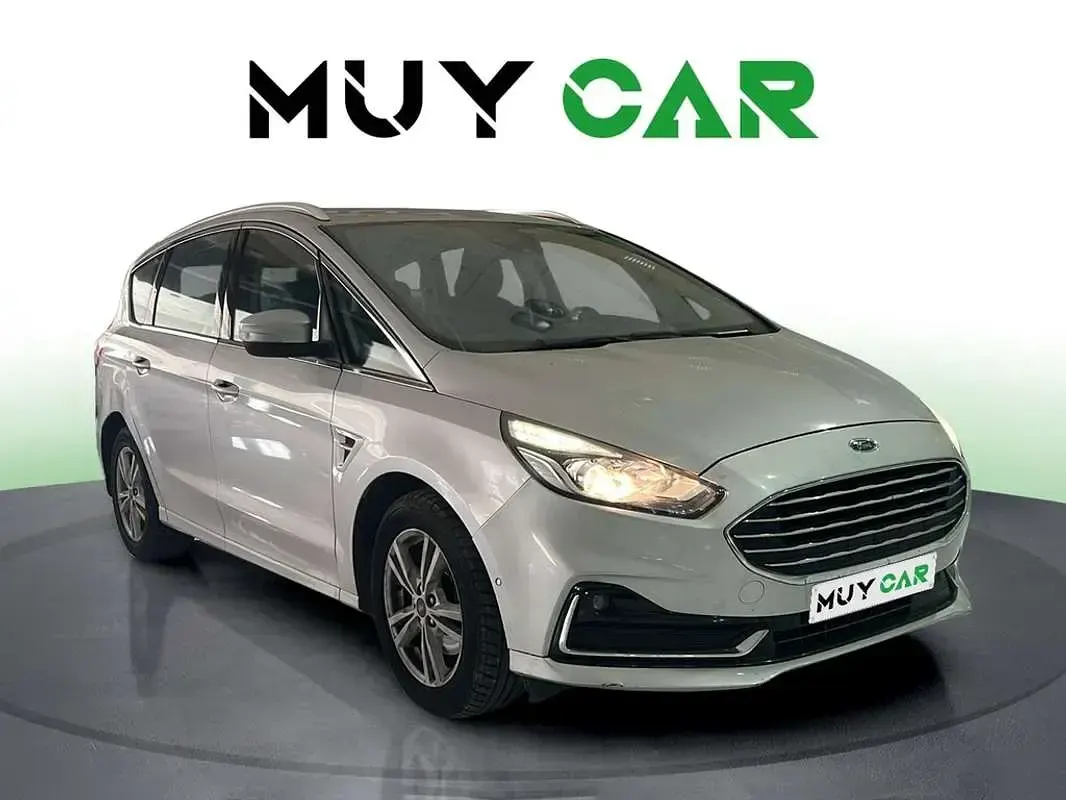 Usado Ford S-MAX Titanium 150 CV (110 kW) 2022 Gris Monovolumen