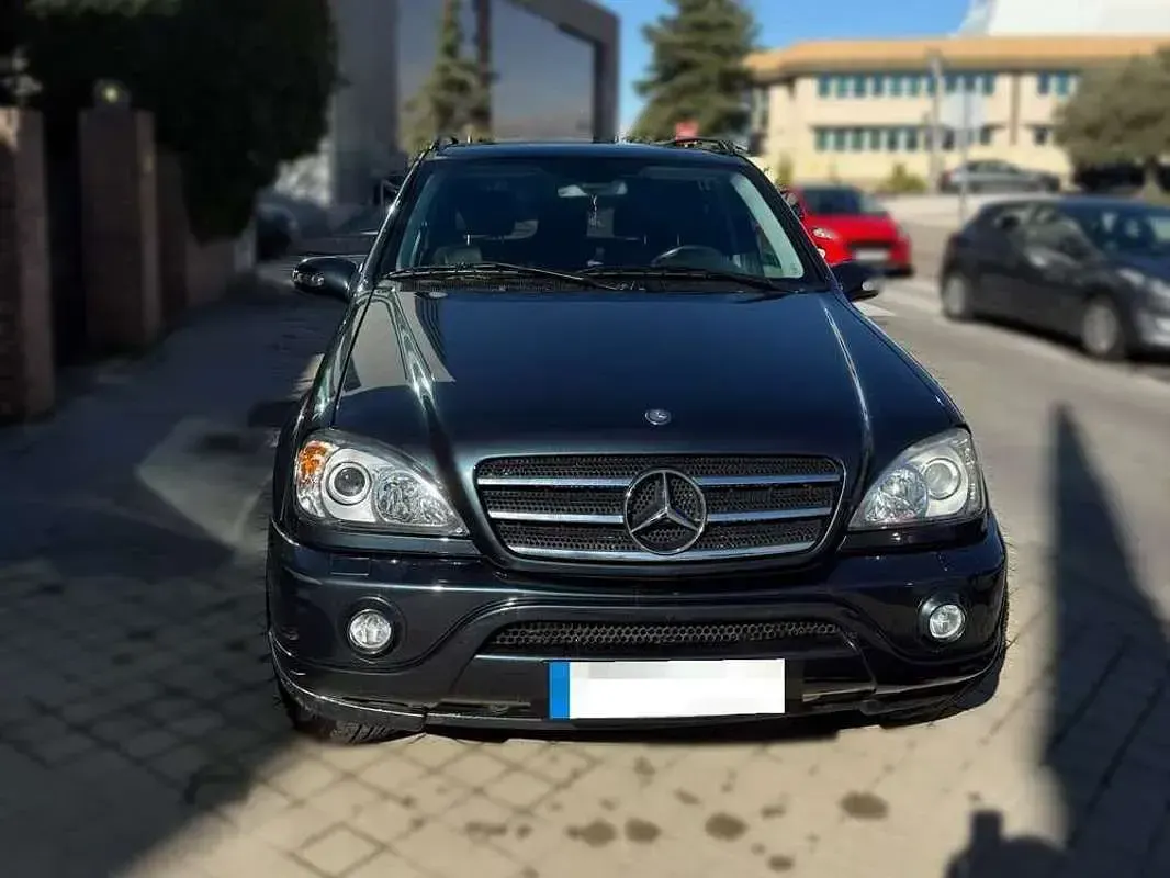Usado Mercedes ML320 250 CV (183 kW) 2004 Azul SUV