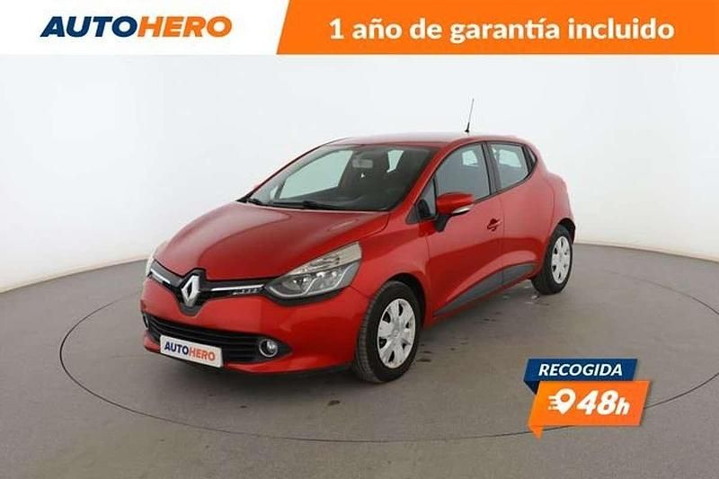 Usado Renault Clio IV Expression 75 CV (55 kW) 2013 Rojo Berlina
