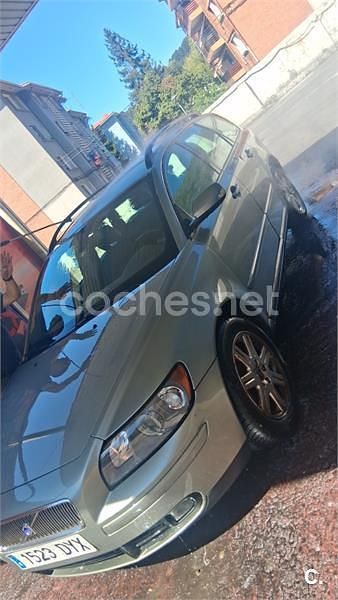 Verde Usado 2006 Volvo V50 Momentum Familiar | 2500 € (Super precio) - Imagen 1/4