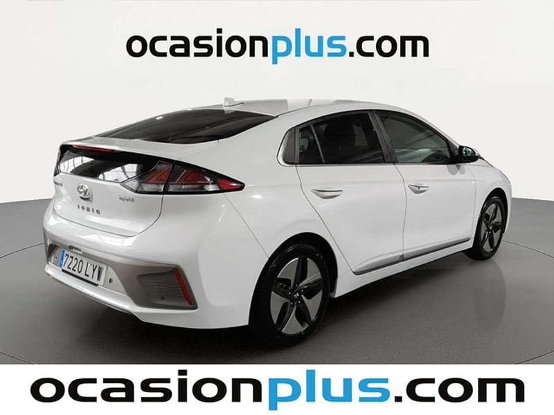 Usado Hyundai Ioniq 141 CV (103 kW) 2022 Blanco Utilitario