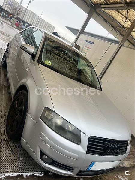 Gris / plata Usado 2004 Audi A3 Ambiente Berlina | 3000 € (Super precio) - Imagen 1/4