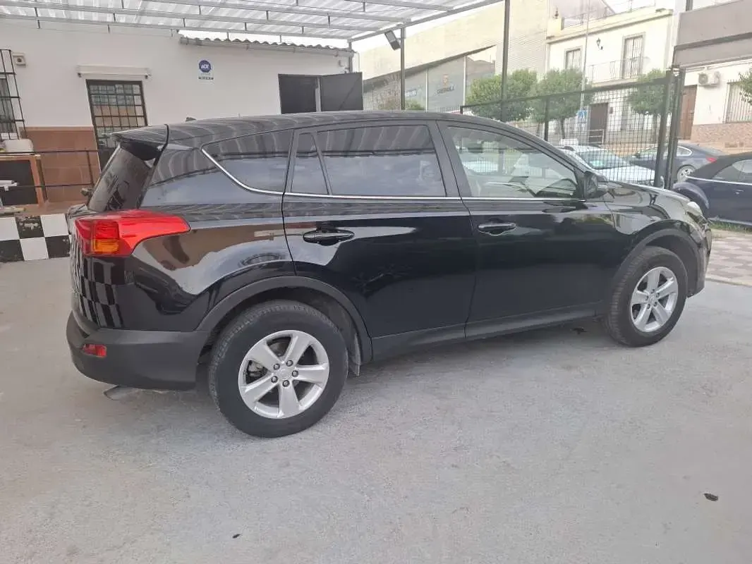Usado Toyota RAV4 Active 124 CV (91 kW) 2013 Negro SUV