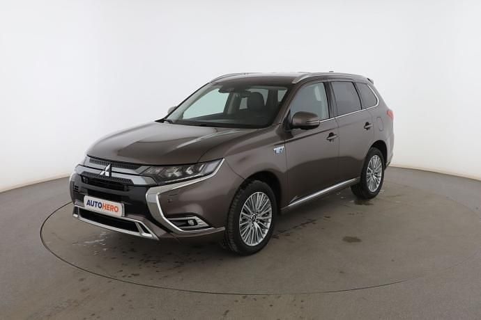 Usado Mitsubishi Outlander Motion 135 CV (99 kW) 2019 SUV