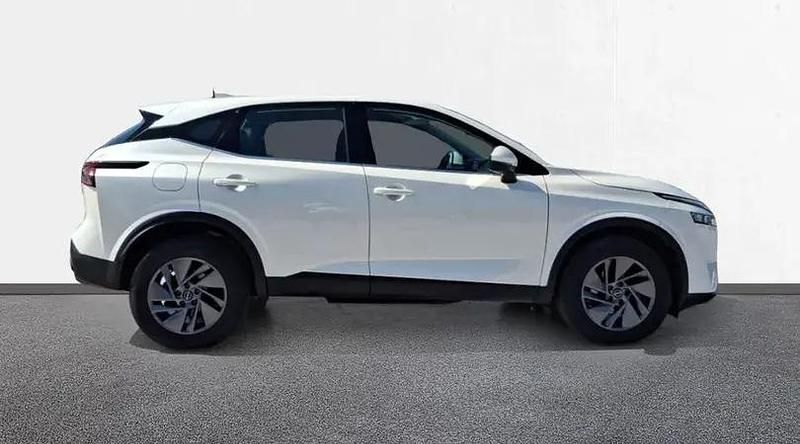 Usado Nissan Qashqai Acenta 158 CV (116 kW) 2024 Lunar white (perlada) SUV