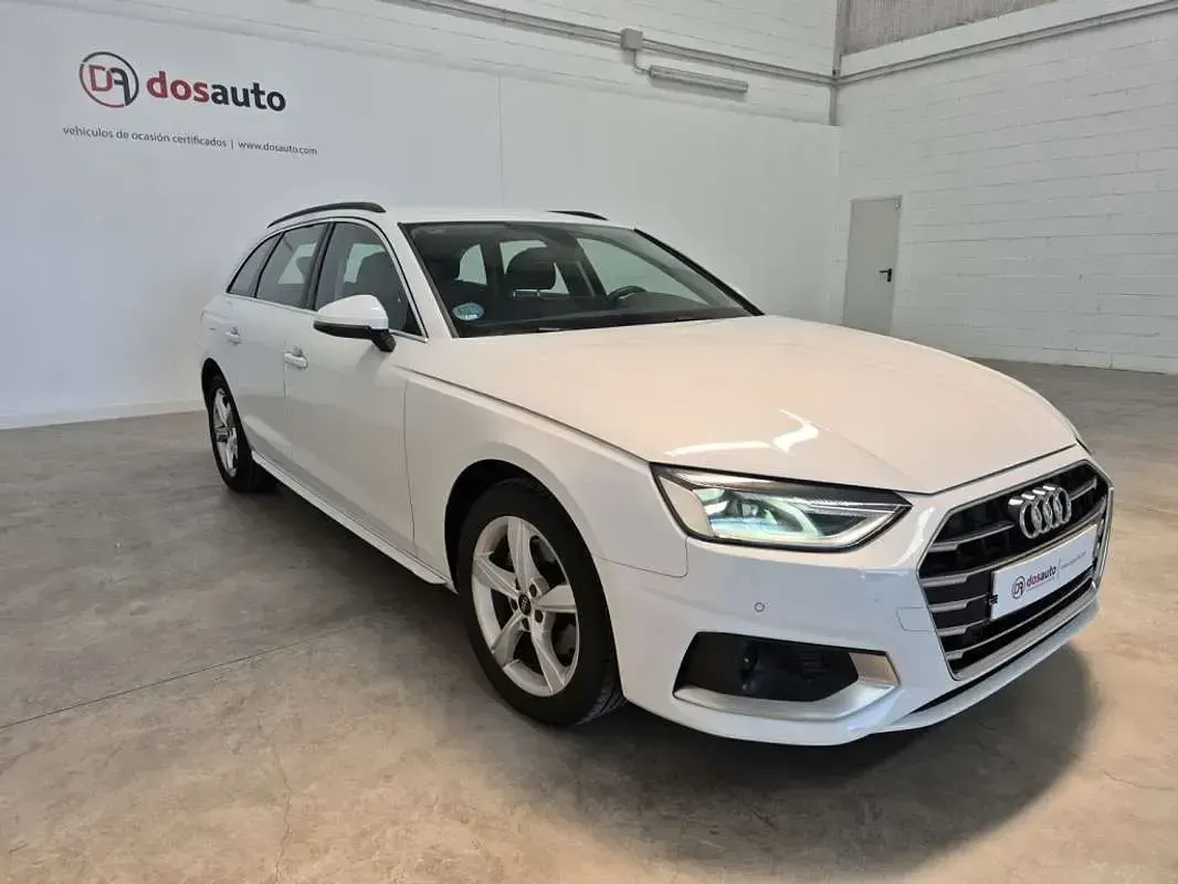 Usado Audi A4 Advanced Plus 136 CV (100 kW) 2022 Blanco Familiar